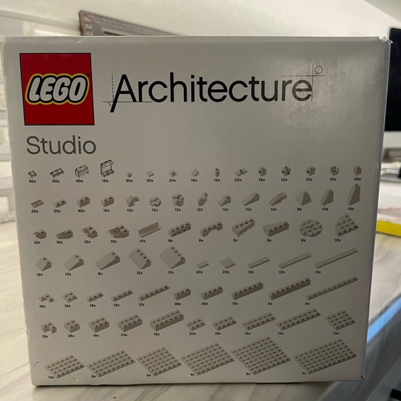 LEGO Studio Architecture 1210 pieces - Picture 3 of 3